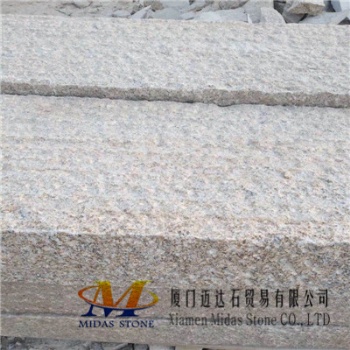 G682 Pinapple Granite Columns