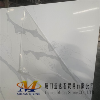 China Calacatta Quartz Stone Slabs