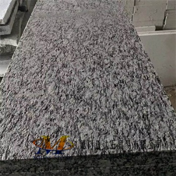 China Spary White Granite Tiles